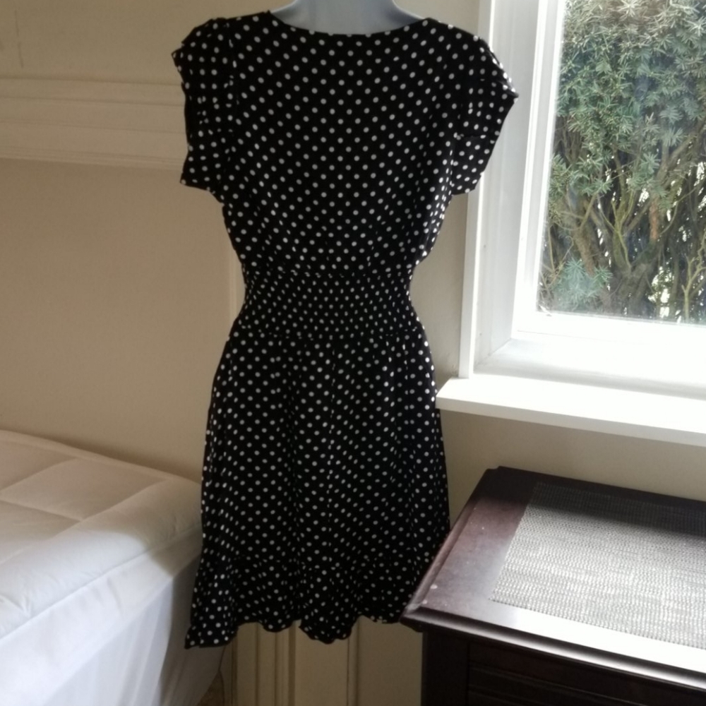 DRESS - Picture 3 of 4